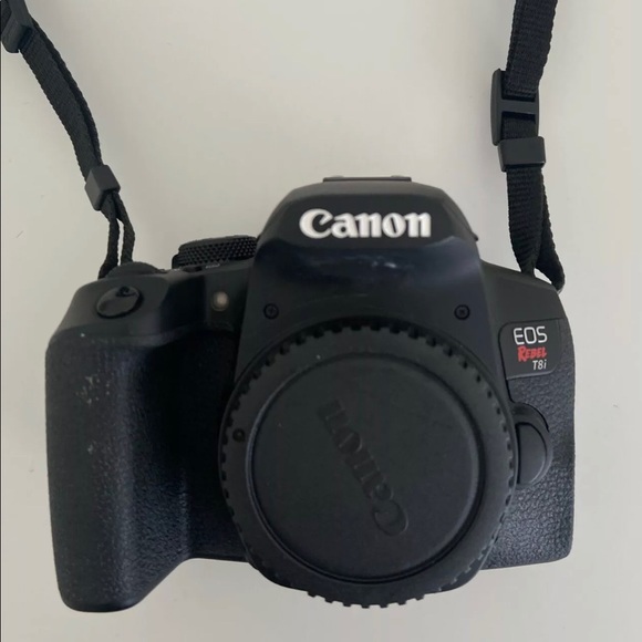 Canon EOS Rebel T8i 24.1MP DSLR Camera - Black (Body Only). - Picture 1 of 4